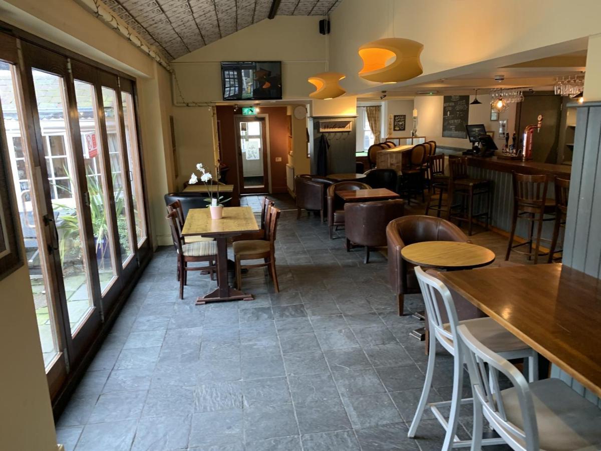 Bed and Breakfast George And Dragon Tarvin Экстерьер фото